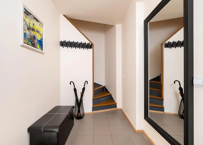 Korter - 2 Story Loft - Next To Old Town