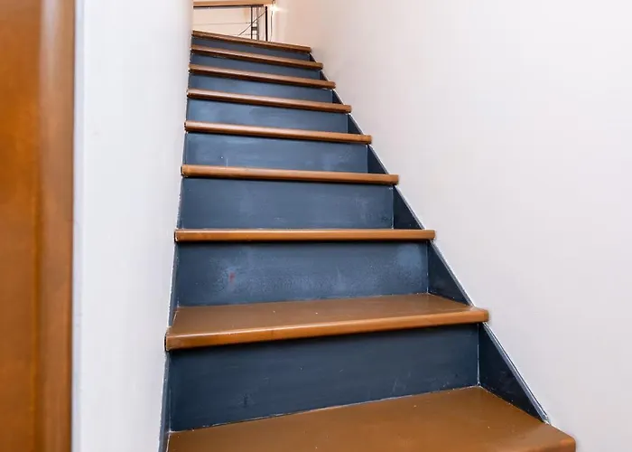 - 2 Story Loft - Next To Old Town Korter