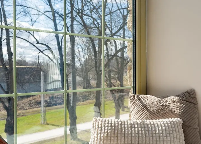 - 2 Story Loft - Next To Old Town Korter