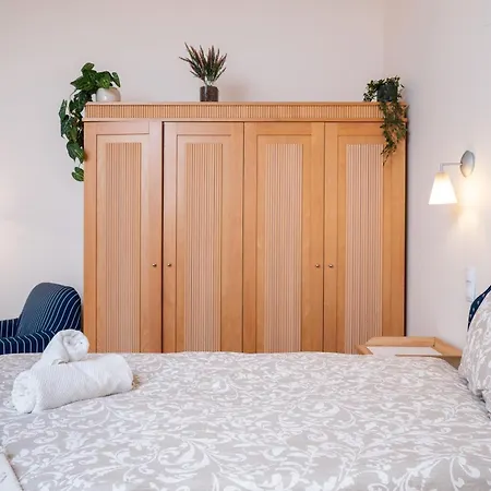- 2 Story Loft - Next To Old Town 公寓